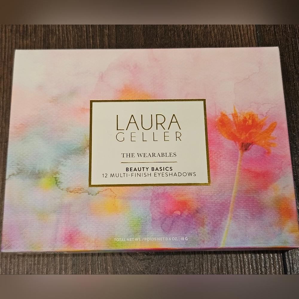 NIB Laura Geller The Wearables Beauty Basics 12-Multi Finish Eyeshadow Palette